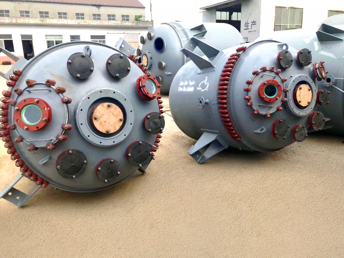 搪玻璃反應(yīng)釜修補(bǔ)過程中需要注意什么？